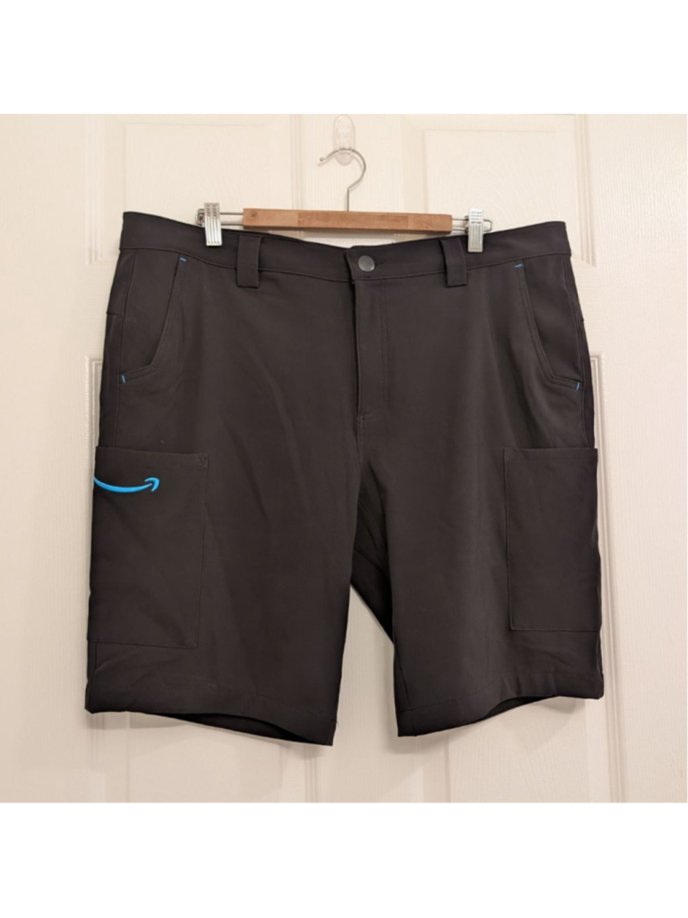Amazon Employee Uniform Cargo Shorts Mens XL Luly Yang Black Utility Work Pants